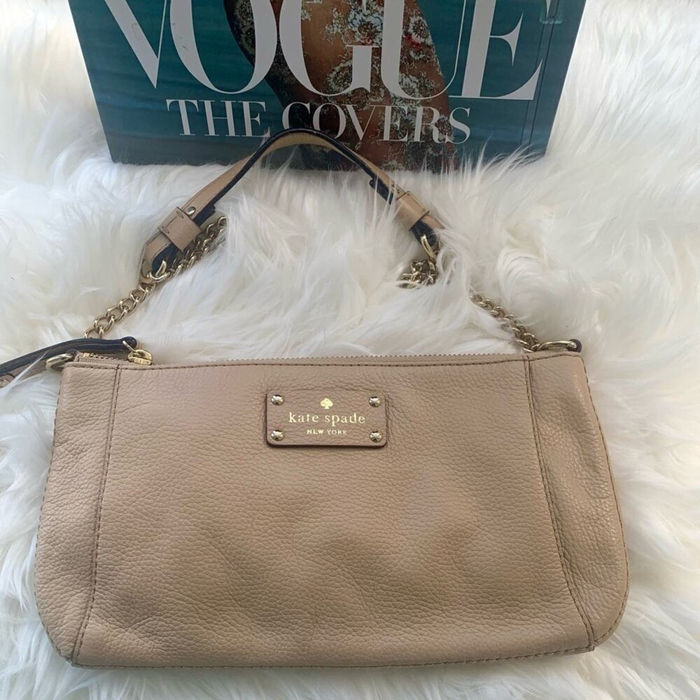 Kate Spade ♠️ Byrd Wellesley Cream Leather
Chain Strap Purse EUC